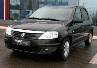 Подержанный автомобиль Renault Logan Sedan 2012 года (3 фото)