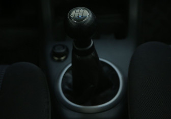 Подержанный автомобиль Suzuki Swift Hatchback 2007 года (15 фото)