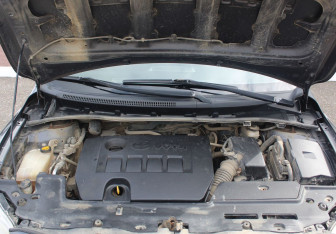Подержанный автомобиль Toyota Corolla Sedan 2012 года (15 фото)
