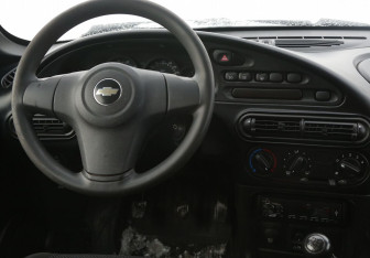 Подержанный автомобиль Chevrolet Niva 2017 года (13 фото)