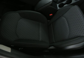 Подержанный автомобиль Kia Ceed Wagon 2019 года (11 фото)