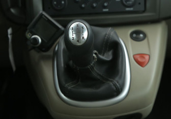 Подержанный автомобиль Renault Scenic 2008 года (15 фото)