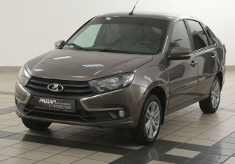 Подержанный автомобиль LADA (ВАЗ) Granta Liftback 2018 года (8 фото)