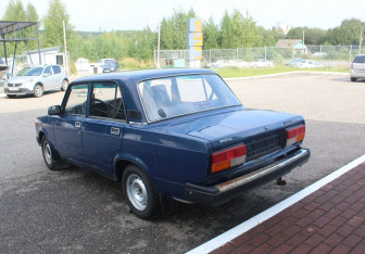 Подержанный автомобиль LADA (ВАЗ) 2107 2007 года (5 фото)