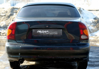 Подержанный автомобиль Chevrolet Lanos 2009 года (5 фото)