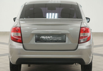 Подержанный автомобиль LADA (ВАЗ) Granta Sedan 2021 года (3 фото)