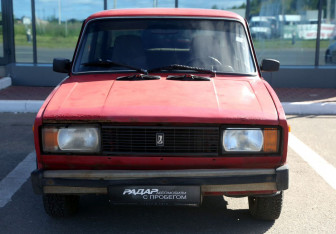 Подержанный автомобиль LADA (ВАЗ) 2105 1990 года (2 фото)