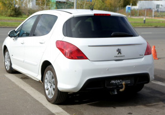 Подержанный автомобиль Peugeot 308 Hatchback 2011 года (4 фото)