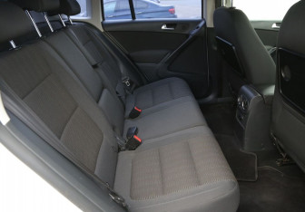 Подержанный автомобиль Volkswagen Tiguan 2012 года (11 фото)