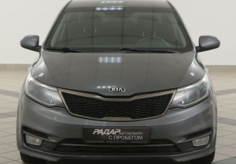 Подержанный автомобиль Kia Rio Sedan 2015 года (6 фото)