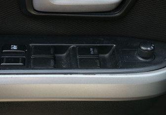 Подержанный автомобиль Suzuki Grand Vitara 2008 года (17 фото)