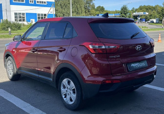 Подержанный автомобиль Hyundai Creta 2019 года (6 фото)