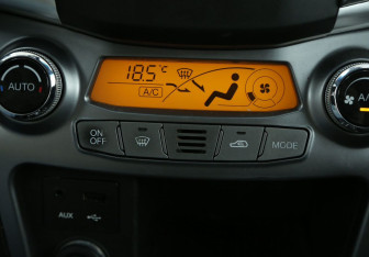 Подержанный автомобиль SsangYong Actyon 2013 года (19 фото)