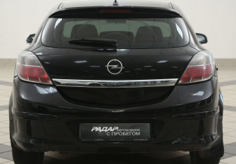 Подержанный автомобиль Opel Astra Hatchback 2008 года (3 фото)