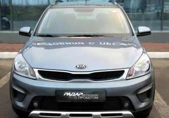 Подержанный автомобиль Kia Rio Hatchback 2020 года (2 фото)