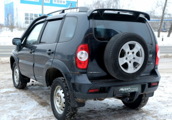 Подержанный автомобиль Chevrolet Niva 2012 года (4 фото)