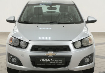 Подержанный автомобиль Chevrolet Aveo Sedan 2012 года (6 фото)