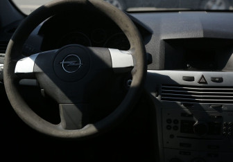 Подержанный автомобиль Opel Astra Wagon 2009 года (14 фото)