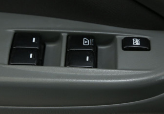 Подержанный автомобиль Nissan Almera Classic 2012 года (17 фото)