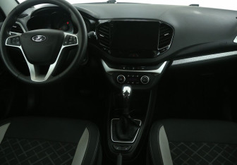 Подержанный автомобиль LADA (ВАЗ) Vesta Wagon 2019 года (12 фото)