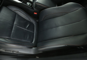 Подержанный автомобиль Mitsubishi Eclipse Cross 2018 года (17 фото)