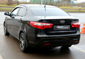 Подержанный автомобиль Kia Rio Sedan 2014 года (4 фото)