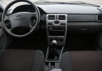 Подержанный автомобиль LADA (ВАЗ) Priora Hatchback 2008 года (12 фото)