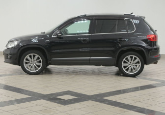 Подержанный автомобиль Volkswagen Tiguan 2013 года (7 фото)