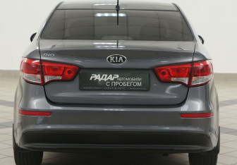 Подержанный автомобиль Kia Rio Sedan 2016 года (3 фото)