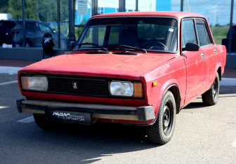 Подержанный автомобиль LADA (ВАЗ) 2105 1990 года (3 фото)