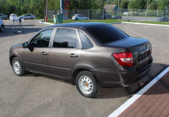 Подержанный автомобиль LADA (ВАЗ) Granta Sedan 2023 года (5 фото)