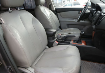 Подержанный автомобиль Kia Magentis 2007 года (10 фото)