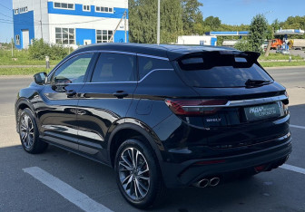 Подержанный автомобиль Geely Coolray 2022 года (6 фото)