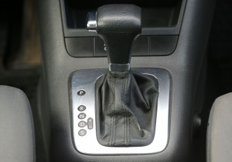 Подержанный автомобиль Volkswagen Golf Plus 2008 года (13 фото)