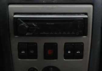 Подержанный автомобиль Renault Logan Sedan 2007 года (13 фото)