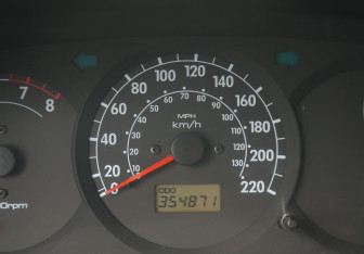 Подержанный автомобиль Kia Spectra Sedan 2007 года (18 фото)