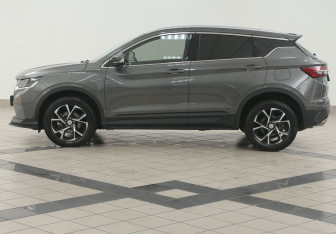 Подержанный автомобиль Geely Coolray 2023 года (7 фото)