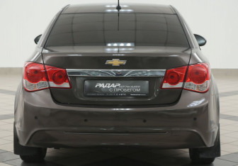 Подержанный автомобиль Chevrolet Cruze Sedan 2012 года (3 фото)