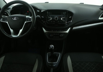 Подержанный автомобиль LADA (ВАЗ) Vesta Wagon 2020 года (12 фото)