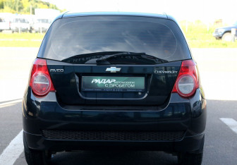 Подержанный автомобиль Chevrolet Aveo Hatchback 2010 года (5 фото)