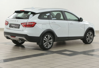 Подержанный автомобиль LADA (ВАЗ) Vesta Wagon 2019 года (4 фото)