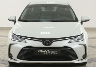 Подержанный автомобиль Toyota Corolla Sedan 2019 года (6 фото)