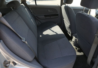 Подержанный автомобиль Kia Rio Wagon 2005 года (11 фото)
