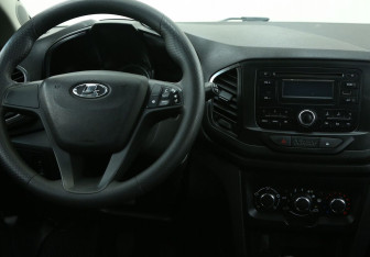 Подержанный автомобиль LADA (ВАЗ) XRAY 2016 года (14 фото)