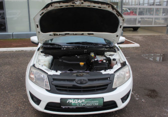 Подержанный автомобиль LADA (ВАЗ) Granta Sedan 2015 года (15 фото)