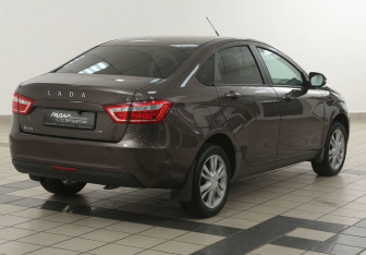 Подержанный автомобиль LADA (ВАЗ) Vesta Sedan 2021 года (4 фото)