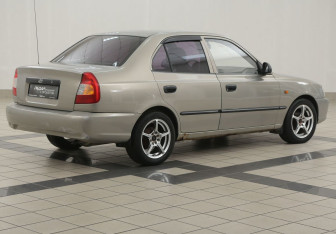 Подержанный автомобиль Hyundai Accent Sedan 2008 года (4 фото)