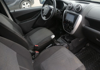 Подержанный автомобиль LADA (ВАЗ) Granta Liftback 2014 года (9 фото)