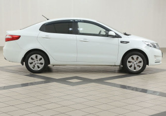 Подержанный автомобиль Kia Rio Sedan 2013 года (5 фото)