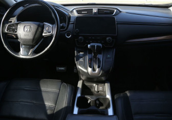 Подержанный автомобиль Honda CR-V 2017 года (12 фото)
